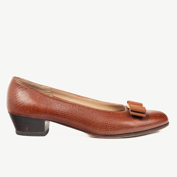 Salvatore Ferragamo Boutique Lillaz Tan Lizard-Embossed Bow Pumps - Picture 1 of 10